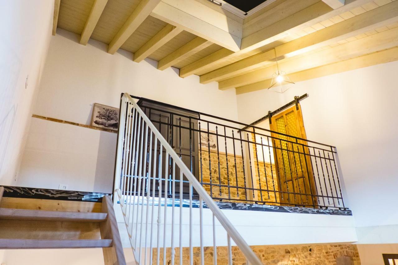 Villa Colli Storici เดเซนซาโนเดลการ์ดา ภายนอก รูปภาพ